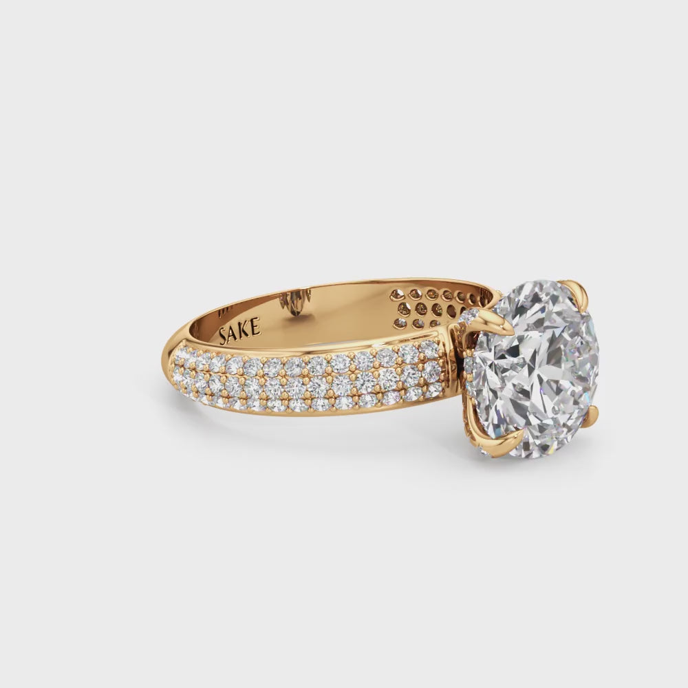 Hera Round Diamond Ring